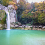 Am Ende erreicht man einen schönen Wasserfall