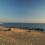 Schöner Strand in der Nähe des Camping bei Porto